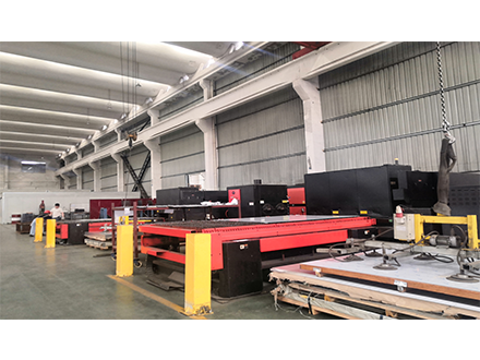 AMADA CO2激光切割機(jī)